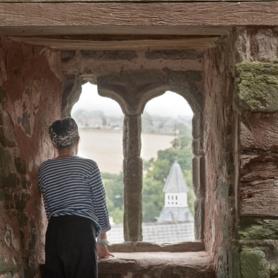 Director's Tour of Hay Castle