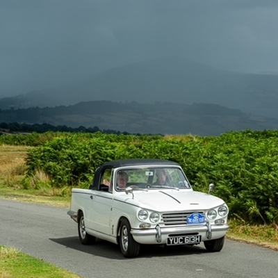 Vintage Car Park-up on the lawn