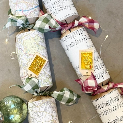 Try your Hand - Christmas Cracker Making