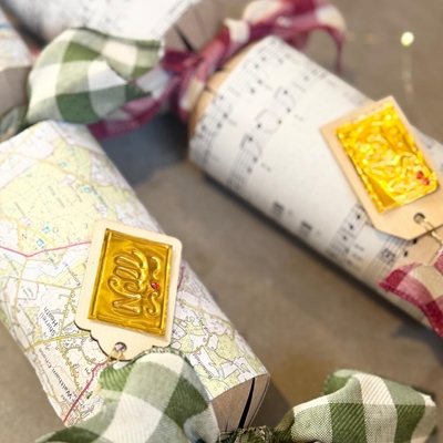 Try your Hand - Christmas Cracker Making